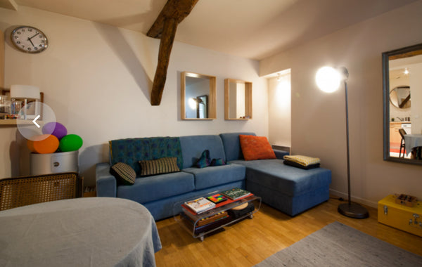 Very cosy appartement with a private terrace in the very center of Paris, on the Paris, France Cosy et terrasse très calme au coeur de Paris. Entire rental unit vacation rental 4965853