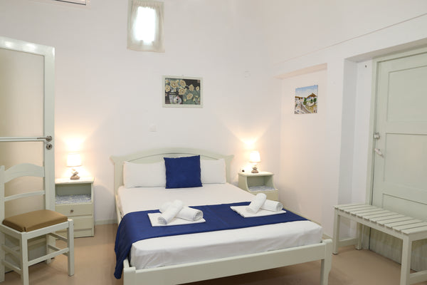 Traditional ground floor vault for four people. It has two bedrooms, a kitchen a Athens, Greece Traditional House Private room in rental unit vacation rental 25578019