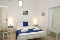 Traditional ground floor vault for four people. It has two bedrooms, a kitchen a Athens, Greece Traditional House Private room in rental unit vacation rental 25578019