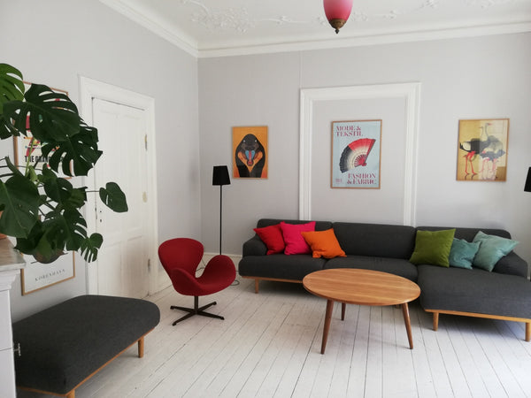 165 m2 højloftet, lys og enkelt indrettet lejlighed på 2. sal. Masser af plads t Copenhagen, Denmark Super central  herskabslejlighed. Entire rental unit vacation rental 35950885