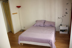 Appartement spatieux plein coeur de Paris. Rue piétonne. Premier étage. Double v Paris, France appartement centre de Paris Entire rental unit vacation rental 7230614