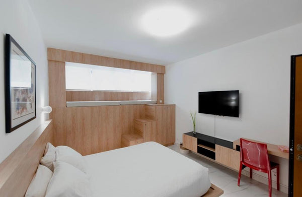 Enjoy the simple things in this peaceful and central living space.<br /><br /><b Athens, Greece Luxury studio in the heart of Kolonaki Entire condo vacation rental 634566474452547219