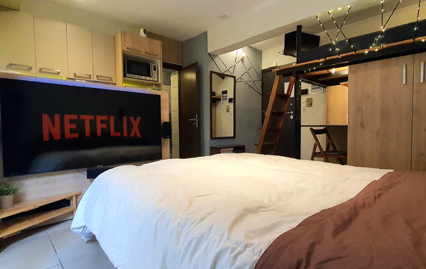 Renting a 30 sq.m. ground floor semi-basement  apartment studio at Athens. <br / GR SMART Studio Apartment 30Sq.m Athens semibasement Entire condo vacation rental 52809823