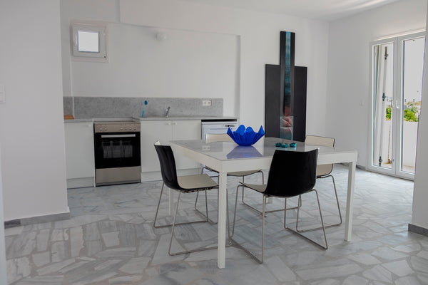 Agrikia Apartments est une résidence de 3 appartements entièrement équipés et ré Aliki, Greece AGRIKIA Appartement  n°3 pour 4 à 6 personnes max. Entire rental unit vacation rental 5791355