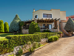 Note: You can directly book the best price if your travel dates are available, a Cyprus Golden Crest for 6 persons Entire home vacation rental 53331777