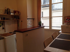 Appartement très lumineux et bien placé dans un quartier superbe: le Marais. J'y  Charmant appartement Paris 3e Private room in rental unit vacation rental 6953884