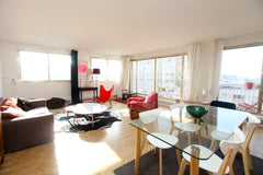 Family apartment, spacious, quiet , sunny and bright. Long floral balcony , deck Paris, France Sunny flat with a view, city center Entire rental unit vacation rental 520929