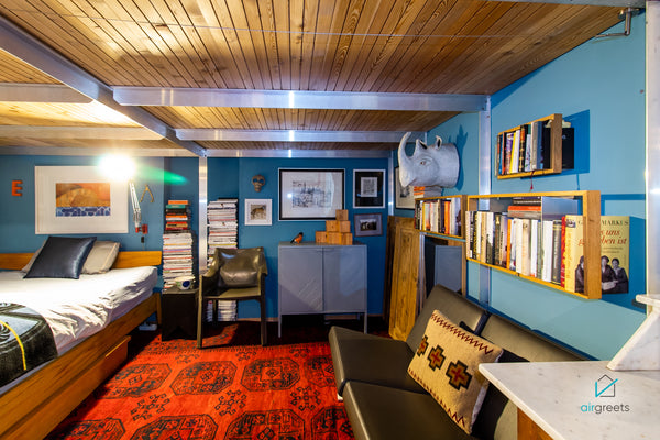 Welcome to Vienna! Relax and unwind in my unique and artsy studio, which has bee  COSY, ARTSY STUDIO IN VIENNA! Entire rental unit vacation rental 32119940