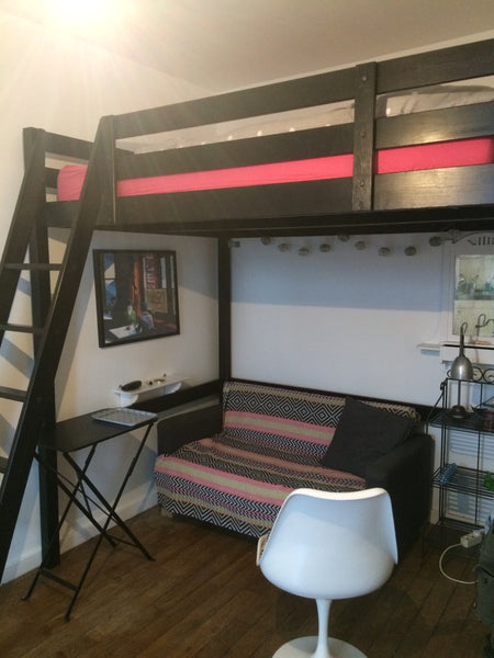 Studio tout équipé 17m2 proximité Sacré-Cœur (escaliers en bas de la rue), empla Paris, France Studio au pied de Montmartre Entire rental unit vacation rental 21324382