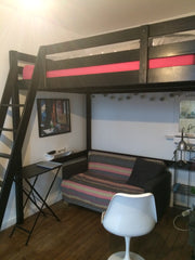 Studio tout équipé 17m2 proximité Sacré-Cœur (escaliers en bas de la rue), empla Paris, France Studio au pied de Montmartre Entire rental unit vacation rental 21324382