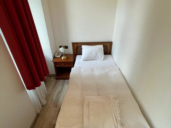 It is one of the old hotels of vienna where the traditional viennese style is li  Hotel Raimundhof - Single Room Room in hotel vacation rental 53371858