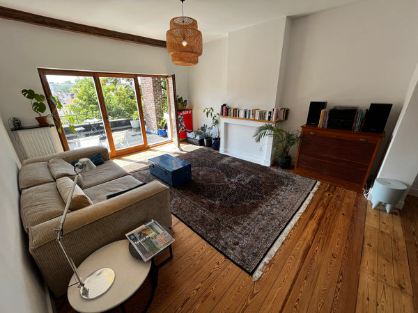 Beautiful and bright two bedrooms penthouse with a bathroom, including a shower  Brussels, Belgium Quiet Penthouse in Ixelles with terrace Entire condo vacation rental 646899853880634495