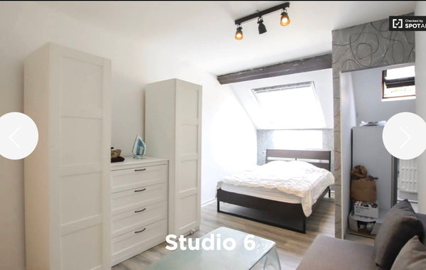 Brussels, Belgium Studio indépendant quartier européen  3eme étage Entire rental unit vacation rental 40368660