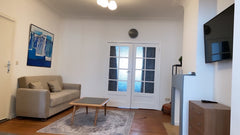 Splendide appartement de 80m2 avec 2 chambres et un beau balcon. Situé dans une   Appartement lumineux avec balcon à Bruxelles Entire rental unit vacation rental 51532769