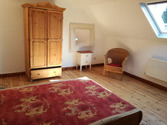 Beautiful furnished room with wooden floor in Brussels/Auderghem in a family hou Auderghem, Belgium Beautiful room close to metro station in Auderghem Private room in home vacation rental 48952418
