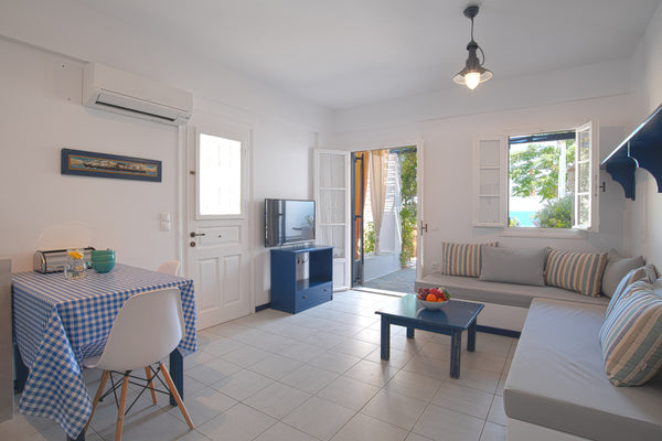 A Beautiful full equipped 50 sqm seafront ground floor Apartment with 2 Bedrooms Paros, Greece Seafront Apartment Jolus Entire rental unit vacation rental 36175743