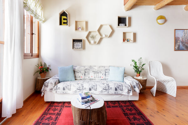 In a narrow alley in the heart of the Old Harbour of Chania, you will find the O Chania, Greece Charming loft in the Old Town Entire rental unit vacation rental 4840559