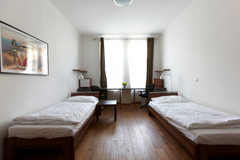 Looking for an urban and modern apartment for you, your family and friends? <br   Quiet, bright and familyfriendly Apt. with balcony Entire rental unit vacation rental 53118914