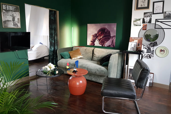 Bonjour <br />Je loue mon appartement dans le 12 ème arrondissement de Paris. <b Paris, France Charmant studio sous les toits parisiens Entire rental unit vacation rental 19710966