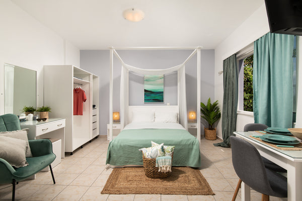 The Iris apartment belongs to a group of small apartments. It is located in the  Daratsos, Greece Meraviglia casa - Irida apartment Entire rental unit vacation rental 51723742