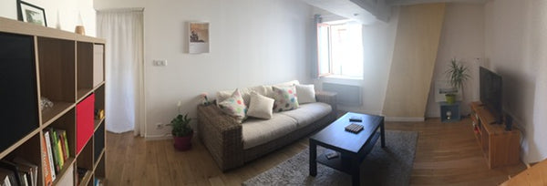 Bienvenue dans notre petit cocon, à Lyon.<br />Nous vous proposons notre joli pe Lyon, France Bienvenue chez nous ! Entire rental unit vacation rental 26051174