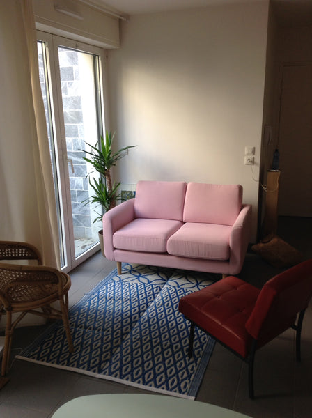 Je propose mon joli studio pour de petites durées. Il est aéré, propre,  calme,  Paris, France Charmant studio spacieux et jardin! Entire rental unit vacation rental 7051048