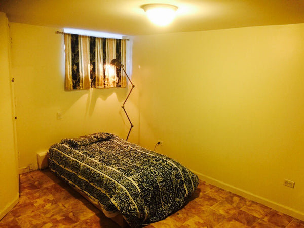 Very close the Subway for Astoria Ditmars station(N,Q)There is Starbucks ,Laundr  Rental unit in New York · 1 bedroom · 1 bed · 1 bath Private room in rental unit vacation rental 6398715