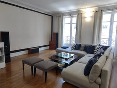 Very high end apartment located straight on Champs Elysees. The 1600sqft propert United Kingdom Luxury 1600 sqft on Champs Elysees with A/C Entire rental unit vacation rental 108591