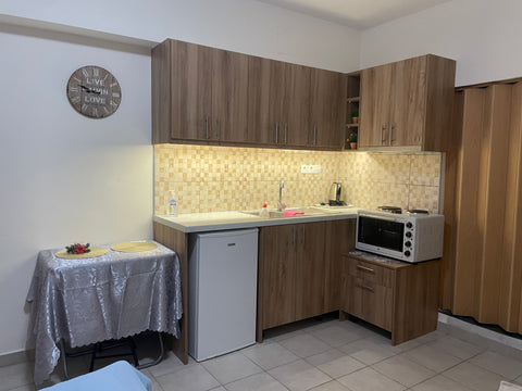 A cosy 25m2 apartment located at one of the most safe and beautiful area of Athe Athens, Greece A cosy studio in Kallithea Entire rental unit vacation rental 40774610