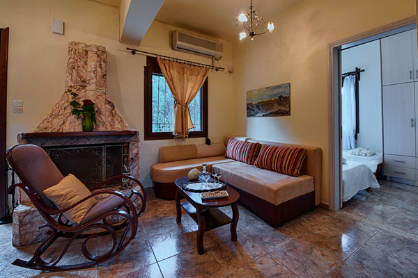 We are waiting for you in traditional village of  GEORGIOUPOLI. <br />15 min fro Chania, Greece Summer Life Villa Crete Entire villa vacation rental 35706855