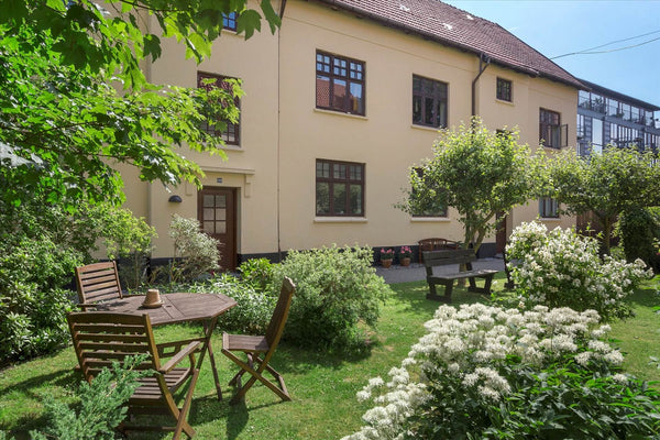 Cozy apartment in an old country house in a quiet and calm area close to Copenha Copenhagen, Denmark Cozy apartment in quiet area Entire condo vacation rental 623257724163676201