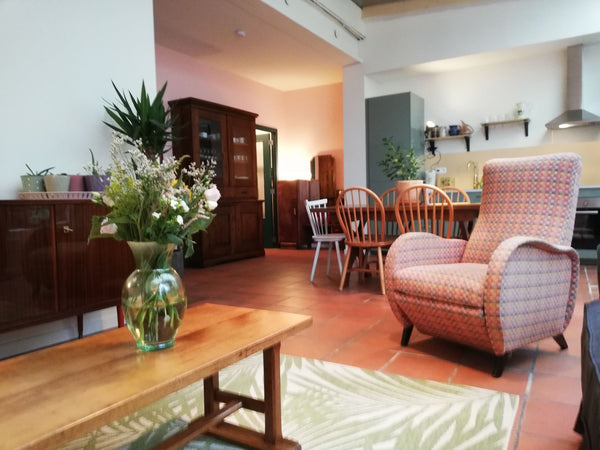 Enjoy this cosy and authentic appartement in the heart of Antwerp.<br />In a bus Niel, Belgium Cosy authentic appartement in the heart of Antwerp Entire rental unit vacation rental 36870874