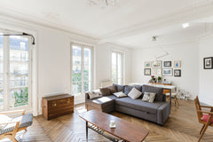 This is a very sunny and beautiful flat. <br />Wooden flor, recently renovated.< Paris, France TOP Typical sun cosy 4 people /central SUPER HOST Entire rental unit vacation rental 3353321