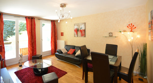 Located in the heart of a quiet neighborhood near many shops, you will enjoy lif Lyon, France Rachais - Appart'Ambiance Entire rental unit vacation rental 42403527