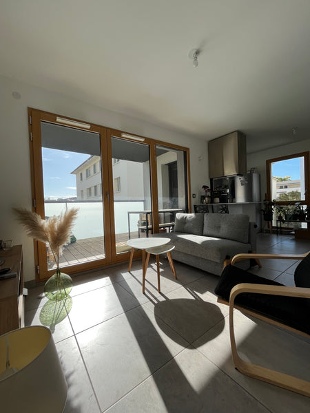 Ce logement paisible, en résidence sécurisée datant de 2018, vous offre un séjou Lyon, France Appartement récent Croix Rousse proche métro Entire rental unit vacation rental 742380397304731647