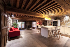Typically apartment from Lyon in the heart of historic neighbour. Walls with sto Lyon, France Historic center La grotte de la Baleine Entire rental unit vacation rental 27825811