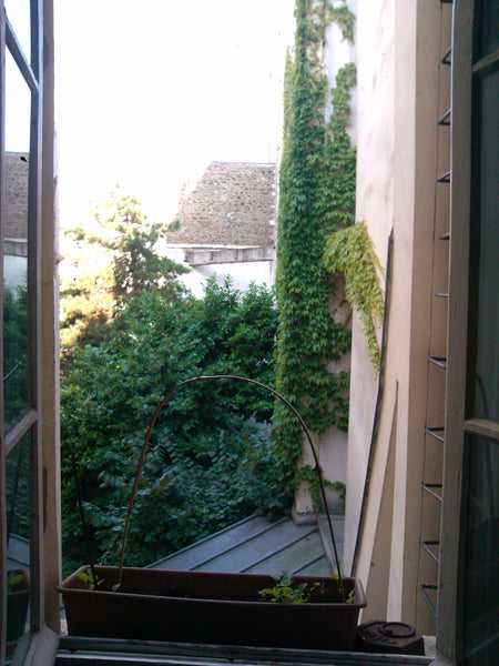 Room in quiet area, charming apartment consisting of a common area and an artist Paris, France Private room in the Parisian charm ... Private room in rental unit vacation rental 21953275