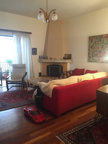 Dual aspect and sunny apartment 5min away the metro station Sepolia and 10 min a Athens, Attica, Greece Car gallery apt 5 min from metro st Entire rental unit vacation rental 12967404