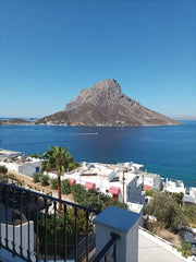 Our rooms are located in the center of Massouri, 2 min away from the beach,resta  Elenis 30sm apartment with kitchen at Massouri Entire rental unit vacation rental 16013677