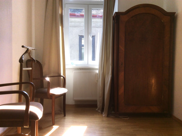 The flat contains 3 rooms:<br />Sleeping room, living /working room,  combinatio Vienna, Austria nice flat real close to Belvedere Entire rental unit vacation rental 1419825