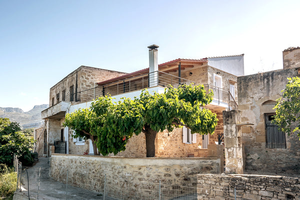Just 4 km from the seaside town of Kissamos or Kastelli, at an ideal altitude of Athens, Greece Traditional cottage near Kissamos and Falassarna 1 Entire townhouse vacation rental 48228299