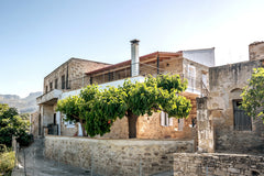 Just 4 km from the seaside town of Kissamos or Kastelli, at an ideal altitude of Athens, Greece Traditional cottage near Kissamos and Falassarna 1 Entire townhouse vacation rental 48228299