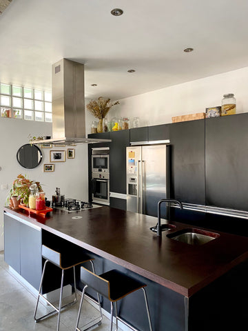 Beautifully renovated loft in a former brewery, a 20min walk from Grand Place. < Brussels, Belgium Spacious loft close to city center Entire loft vacation rental 602702357551457156