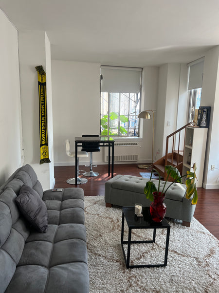 The whole group will be comfortable in this spacious and unique space. New York, NY Rental unit in New York · 1 bedroom · 1 bed · 1 bath Private room in rental unit vacation rental 933904777683447370