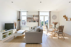 Ga er gewoon even tussenuit in deze rustgevende, centraal gelegen loft. Dit prac Antwerp, Belgium Beautiful loft in Antwerp Berchem Entire condo vacation rental 693374744869367066