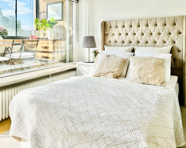 The location is right into the heart of Copenhagen. A centrally located studio a  A Luxury Apartment in City Center with a lake view Entire rental unit vacation rental 30037750