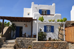 Kuduros House is a split level house . With a view of the Aegean Sea.<br />Welco  Kuduros House is a split level house. Sea views. Cycladic home vacation rental 624355762024727943