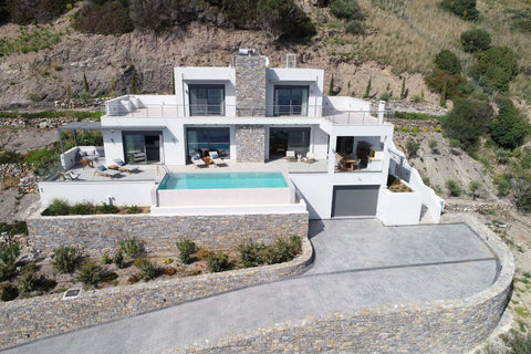 An extraordinary villa ideal for unforgettable holiday experiences. Can accommod Rethimnon, Greece Rozites Luxury Beachfront Villa Cycladic home vacation rental 49242480