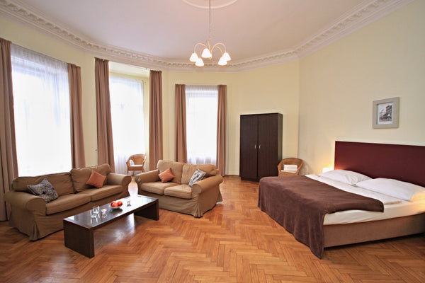 Apartment offering 155 m2 of living space. The apartment is 10 minute walking di Prague, Czechia Minimalist apartment 23 with River View Entire rental unit vacation rental 22006445