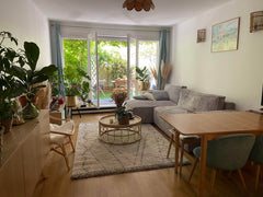 Venez profiter d'un appartement atypique au plein coeur du 11 ème arrondissement Paris, France Petit paradis arboré niché au coeur du 11ème Entire condo vacation rental 5767147